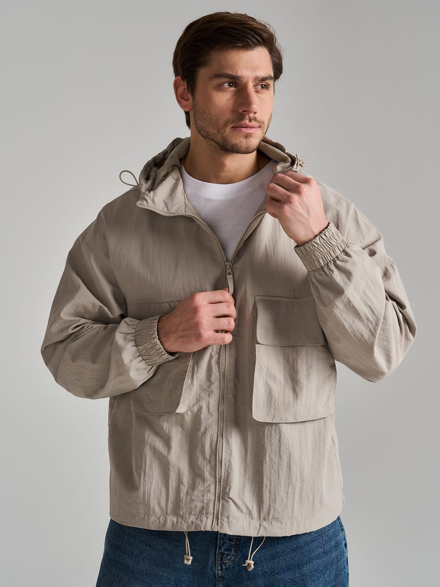 Ветровка демисезонная с капюшоном